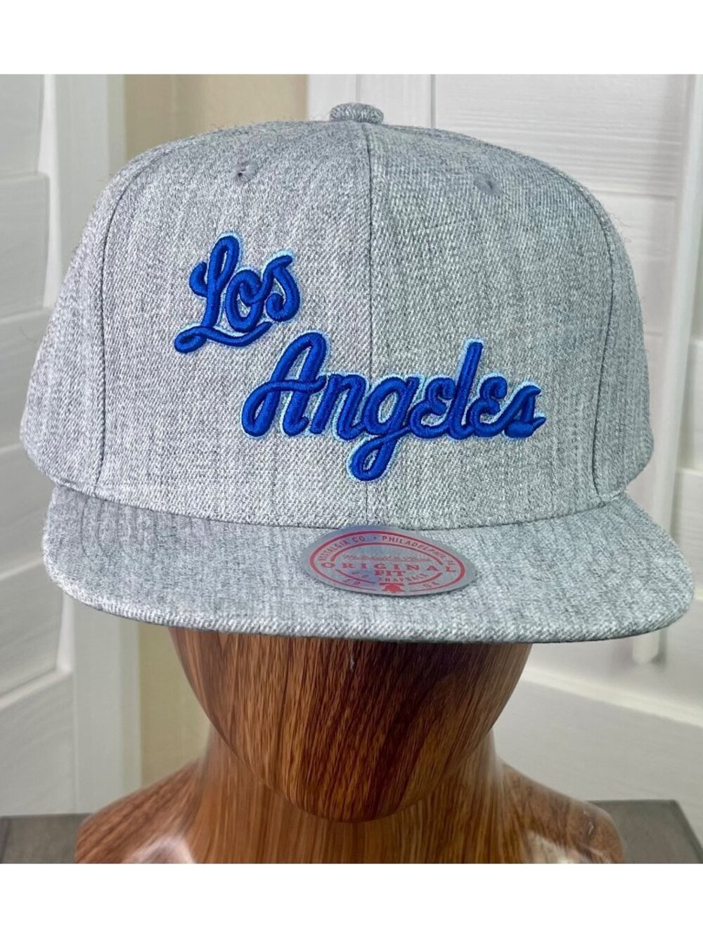 Mitchell & Ness NBA Los Angeles Lakers Grey Heather Adjustable Snapback Hat, NWT